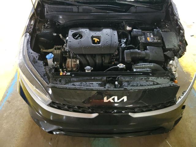 3KPF24AD6PE654225 - 2023 KIA FORTE LX BLACK photo 11