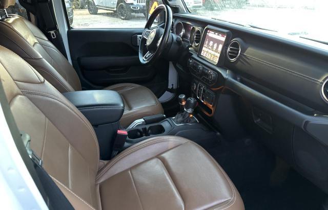 1C4JJXP62MW767243 - 2021 JEEP WRANGLER U SAHARA 4XE WHITE photo 5