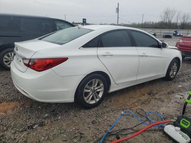 5NPEB4AC6CH492461 - 2012 HYUNDAI SONATA GLS WHITE photo 3