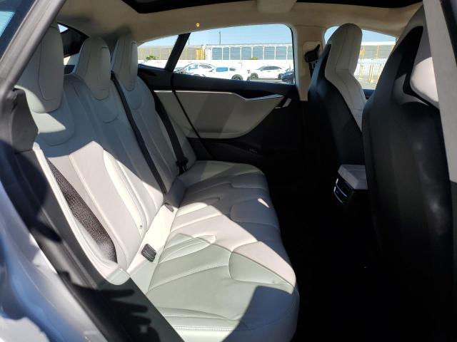 5YJSA1E42GF139775 - 2016 TESLA MODEL S SILVER photo 10