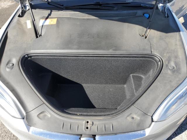 5YJSA1E42GF139775 - 2016 TESLA MODEL S SILVER photo 11