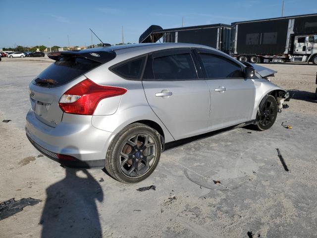 1FADP3K25EL284122 - 2014 FORD FOCUS SE SILVER photo 3