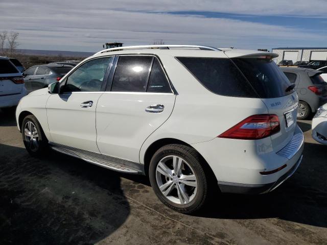 4JGDA5HB7CA034691 - 2012 MERCEDES-BENZ ML 350 4MATIC WHITE photo 2