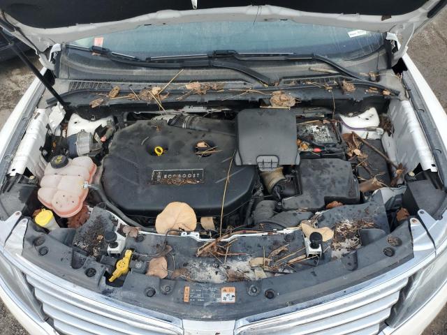 5LMCJ1A94FUJ19967 - 2015 LINCOLN MKC WHITE photo 12