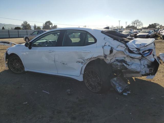 4T1G31AK2PU051316 - 2023 TOYOTA CAMRY SE NIGHT SHADE WHITE photo 2