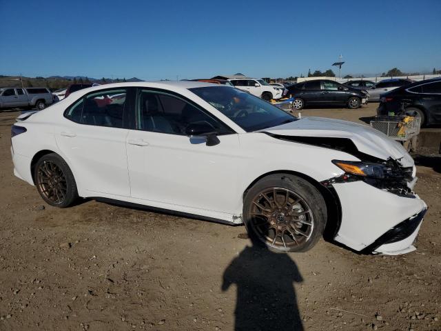 4T1G31AK2PU051316 - 2023 TOYOTA CAMRY SE NIGHT SHADE WHITE photo 4