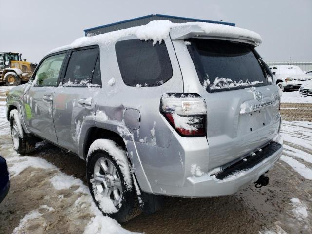 JTEMU5JR2N6064203 - 2022 TOYOTA 4RUNNER SR5/SR5 PREMIUM SILVER photo 2