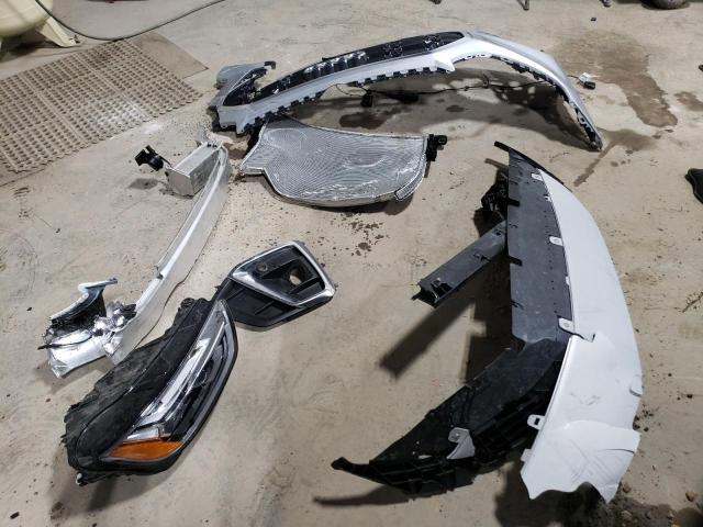 5GAEVCKW2JJ198538 - 2018 BUICK ENCLAVE AVENIR WHITE photo 13