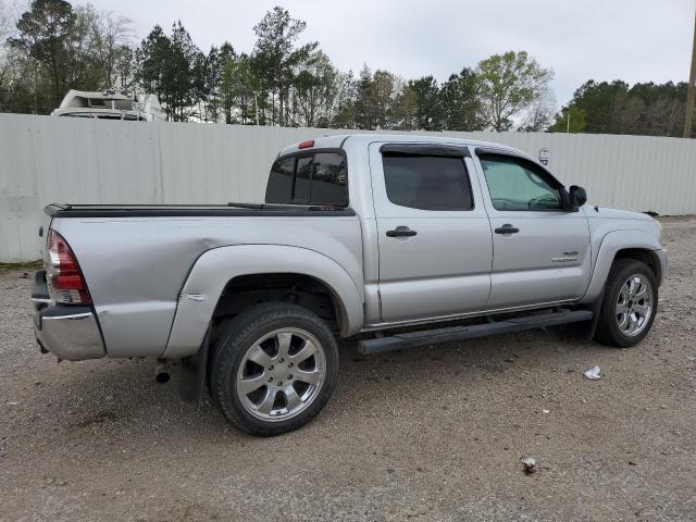 5TFJU4GN6BX006736 - 2011 TOYOTA TACOMA DOUBLE CAB PRERUNNER SILVER photo 3