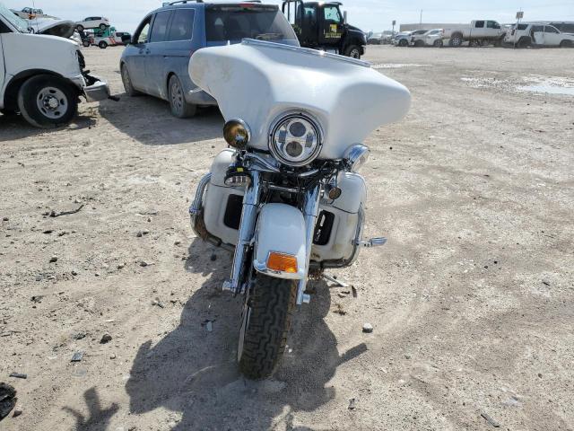 1HD1KEM1XDB600550 - 2013 HARLEY-DAVIDSON FLHTK ELECTRA GLIDE ULTRA LIMITED WHITE photo 2