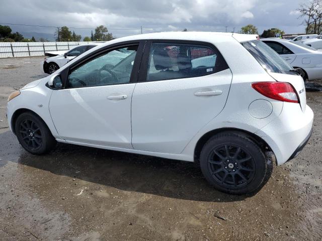 JM1DE1KZ5E0178854 - 2014 MAZDA MAZDA2 SPORT WHITE photo 2