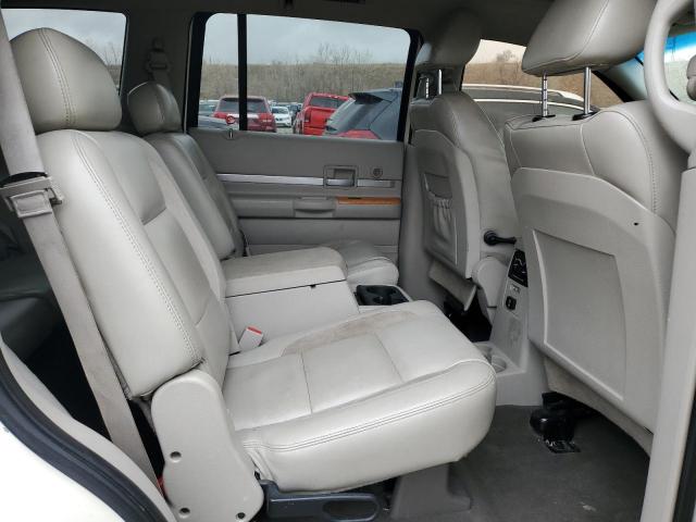 1A8HW58208F119088 - 2008 CHRYSLER ASPEN LIMITED კრემისფერი ფოტო 11