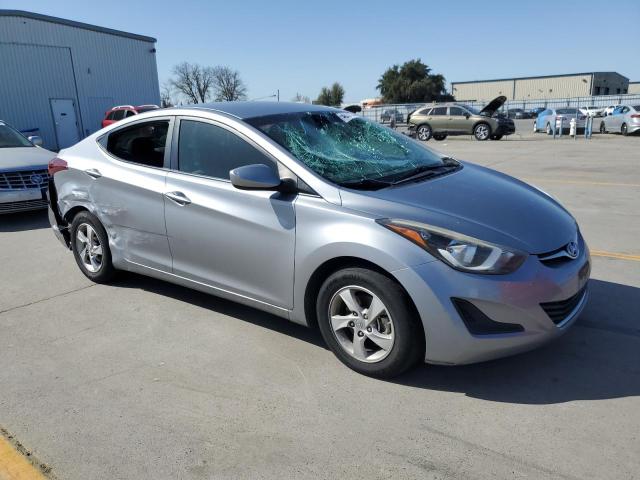 5NPDH4AEXFH584334 - 2015 HYUNDAI ELANTRA SE SILVER photo 4