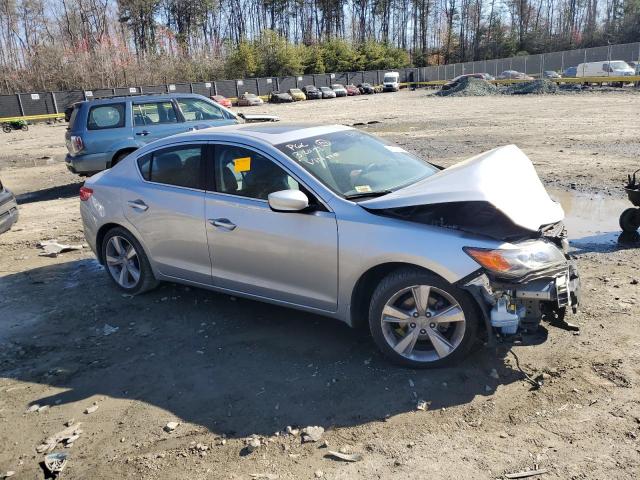 19VDE1F7XDE004480 - 2013 ACURA ILX 20 TECH SILVER photo 4