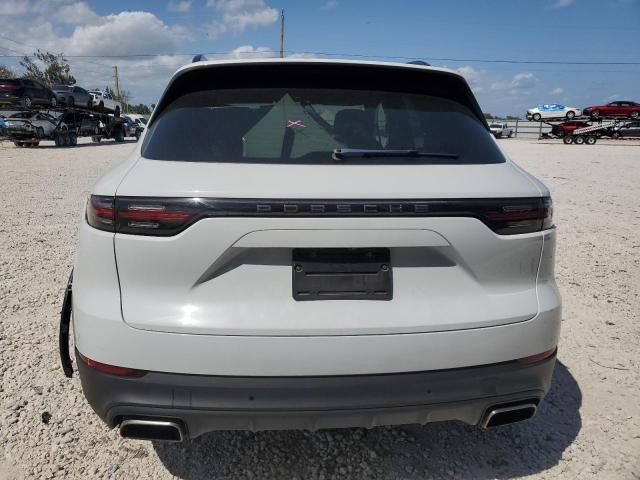 WP1AA2AY9KDA06701 - 2019 PORSCHE CAYENNE WHITE photo 6