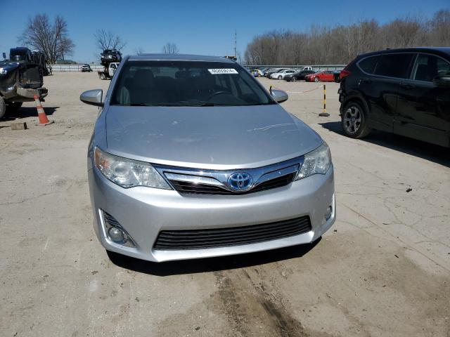 4T1BD1FK0EU103295 - 2014 TOYOTA CAMRY HYBRID SILVER photo 5