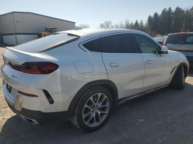 5UXCY6C01N9J42749 - 2022 BMW X6 XDRIVE40I WHITE photo 3