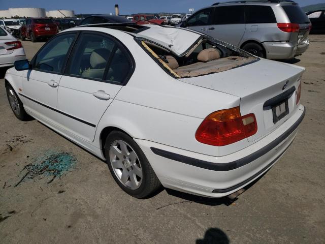 WBAAM3332XFP56062 - 1999 BMW 323 I AUTOMATIC WHITE photo 2