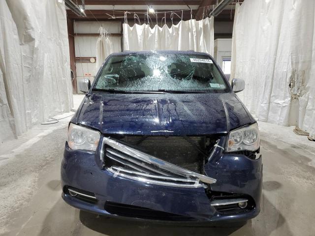 2C4RC1CG9CR401750 - 2012 CHRYSLER TOWN & COU TOURING L BLUE photo 5