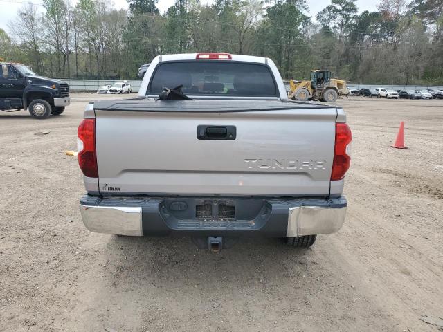 5TFEM5F19FX093723 - 2015 TOYOTA TUNDRA CREWMAX SR5 SILVER photo 6