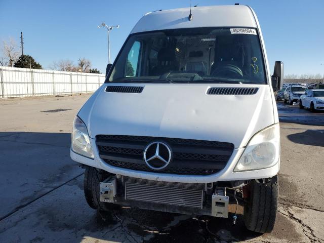 WD4PE7CCXD5763222 - 2013 MERCEDES-BENZ SPRINTER 2500 WHITE photo 5