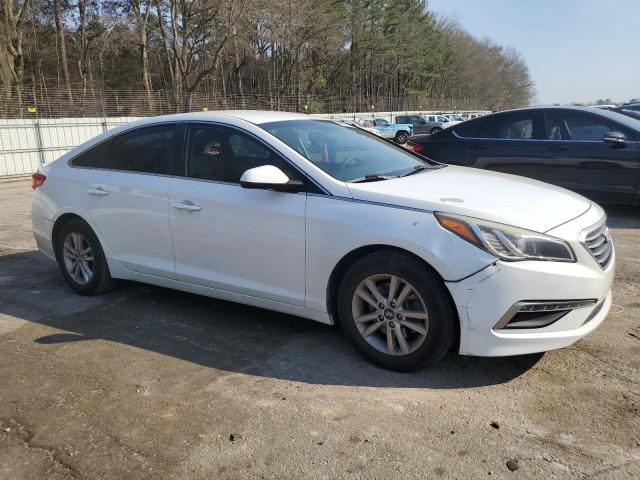 5NPE24AF6FH016841 - 2015 HYUNDAI SONATA SE WHITE photo 4