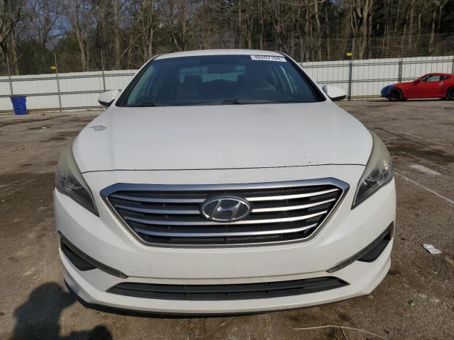 5NPE24AF6FH016841 - 2015 HYUNDAI SONATA SE WHITE photo 5