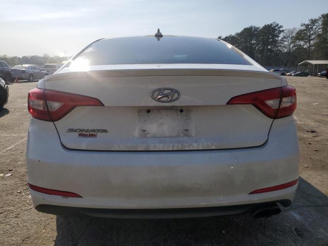 5NPE24AF6FH016841 - 2015 HYUNDAI SONATA SE WHITE photo 6