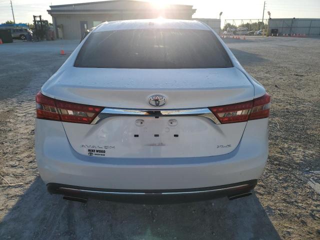 4T1BK1EB4JU265304 - 2018 TOYOTA AVALON XLE WHITE photo 6