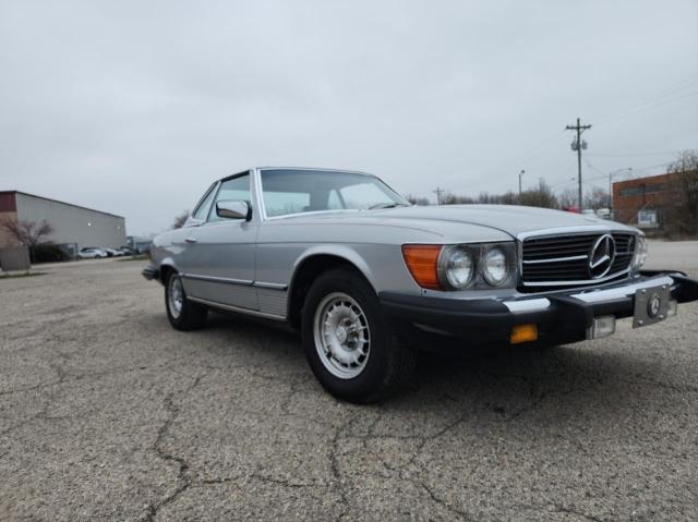 1982 MERCEDES-BENZ 380 SL, 