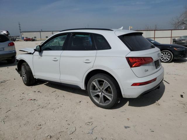 WA1BNAFY3L2080734 - 2020 AUDI Q5 PREMIUM PLUS WHITE photo 2