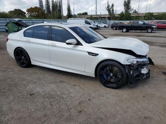 WBSFV9C51DC773838 - 2013 BMW M5 WHITE photo 4