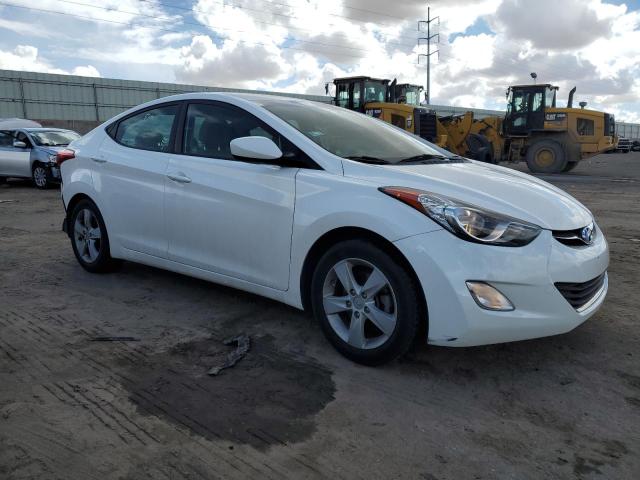 5NPDH4AEXDH448878 - 2013 HYUNDAI ELANTRA GLS WHITE photo 4