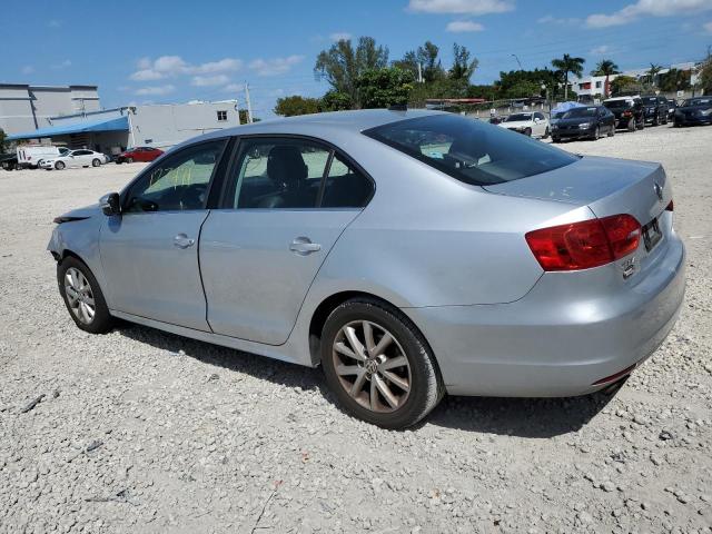 3VWD07AJ3EM282931 - 2014 VOLKSWAGEN JETTA SE WHITE photo 2