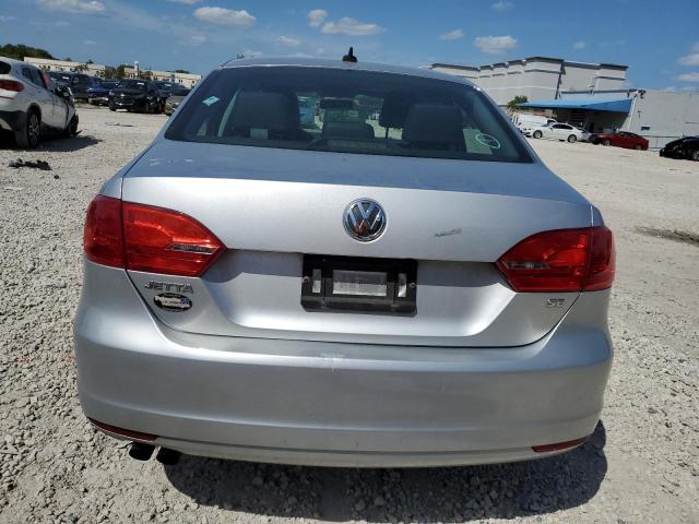 3VWD07AJ3EM282931 - 2014 VOLKSWAGEN JETTA SE WHITE photo 6