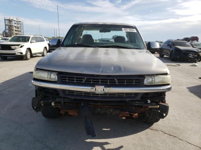 2GCEC19V6Y1398672 - 2000 CHEVROLET SILVERADO C1500 SILVER photo 5