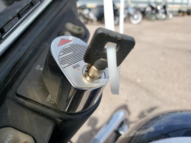 1HD1FCW11XY642337 - 1999 HARLEY-DAVIDSON FLHTCUI ლურჯი ფოტო 8