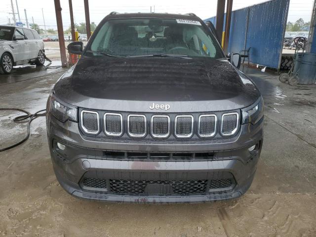 3C4NJCBB5NT179729 - 2022 JEEP COMPASS LATITUDE GRAY photo 5