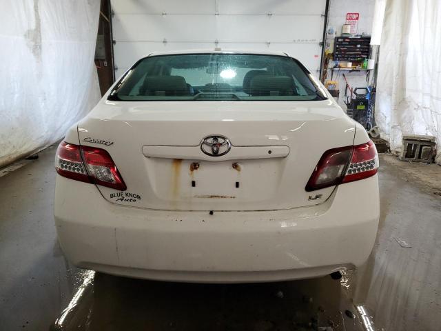 4T1BF3EK9BU581587 - 2011 TOYOTA CAMRY BASE WHITE photo 6