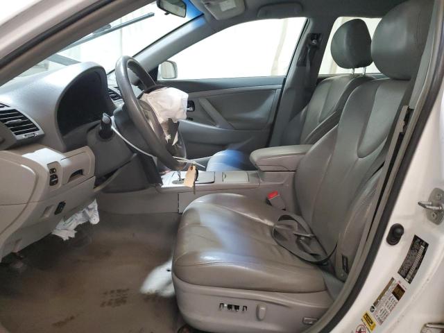 4T1BF3EK9BU581587 - 2011 TOYOTA CAMRY BASE WHITE photo 7