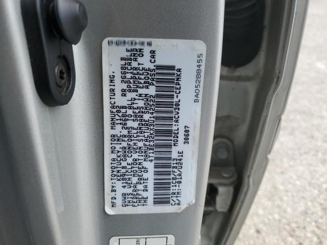 4T1BE32KX3U142522 - 2003 TOYOTA CAMRY 4D 2 LE SILVER photo 12