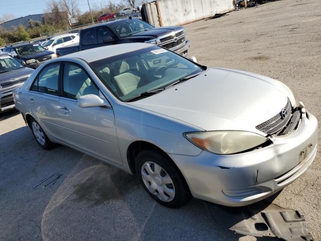 4T1BE32KX3U142522 - 2003 TOYOTA CAMRY 4D 2 LE SILVER photo 4