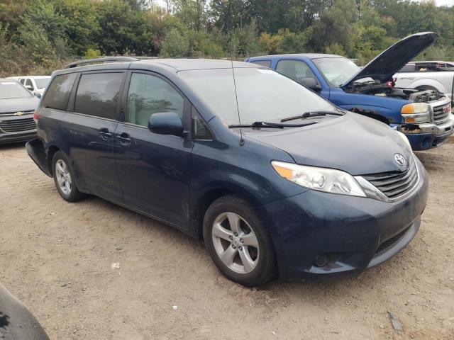 5TDKK3DC6BS161722 - 2011 TOYOTA SIENNA LE BLUE photo 4