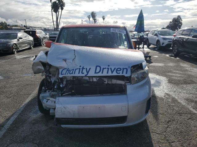 JTLZE4FE2A1112589 - 2010 TOYOTA SCION XB SILVER photo 5