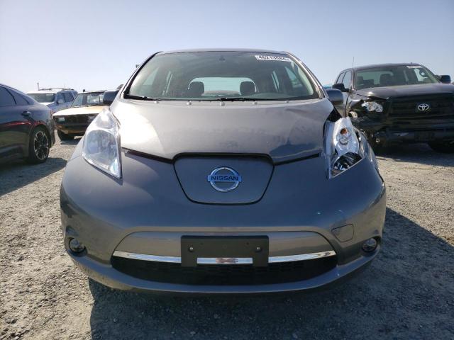 1N4AZ0CP2GC304318 - 2016 NISSAN LEAF S GRAY photo 5