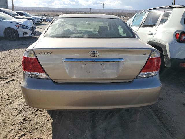 4T1BE32K35U564716 - 2005 TOYOTA CAMRY LE GOLD photo 6