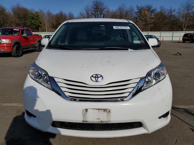 5TDKZ3DC3HS894881 - 2017 TOYOTA SIENNA LE WHITE photo 5