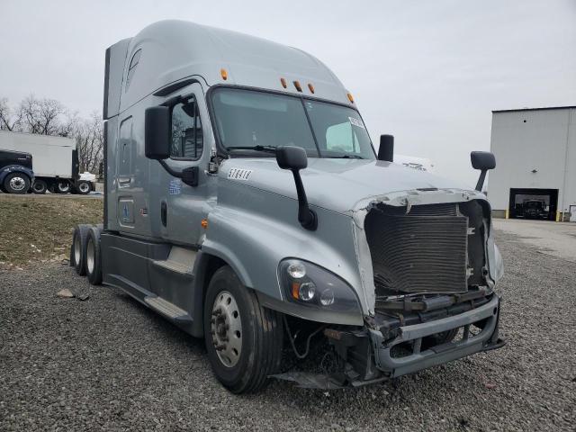 2015 FREIGHTLINER CASCADIA 1, 