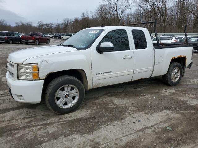 1GCRKTE33BZ319199 - 2011 CHEVROLET silverado K1500 LTZ WHITE photo 1