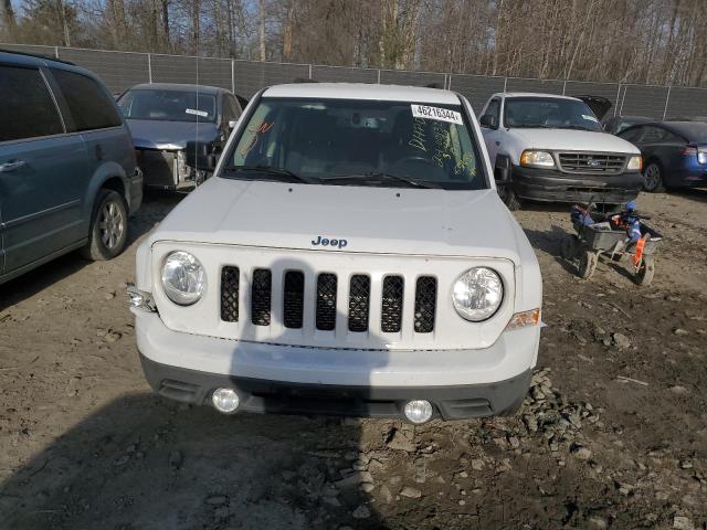 1C4NJPFB3GD651484 - 2016 JEEP PATRIOT LATITUDE WHITE photo 5